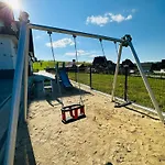 84 & - Sauna & Jacuzzi 3* ザコパネ