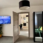 Bed & Breakfast 84 & - Sauna & Jacuzzi Zakopane