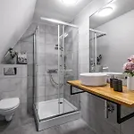 לינה וארוחת בוקר 84 & - Sauna & Jacuzzi זקופאנה