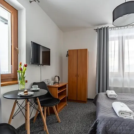 84 & - Sauna & Jacuzzi 3*