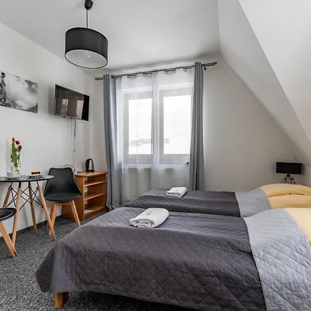 84 & - Sauna & Jacuzzi 3* 扎科帕内