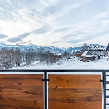 84 & - Sauna & Jacuzzi Bed and breakfast