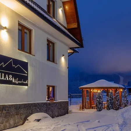 84 & - Sauna & Jacuzzi 住宿加早餐酒店 3*