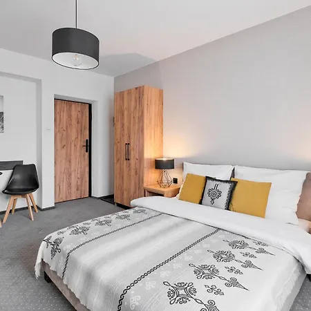 住宿加早餐酒店 84 & - Sauna & Jacuzzi 3*