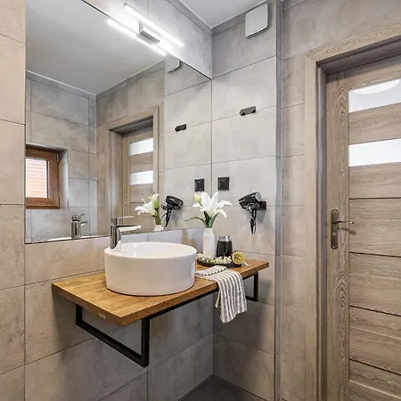 住宿加早餐酒店 84 & - Sauna & Jacuzzi 3*