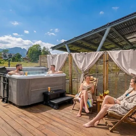 84 & - Sauna & Jacuzzi 3*