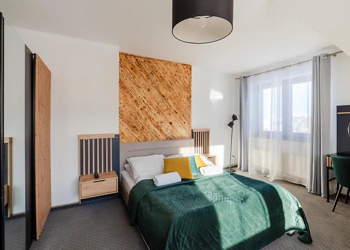 84 & - Sauna & Jacuzzi Bed & Breakfast