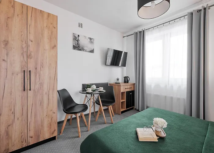 84 & - Sauna & Jacuzzi