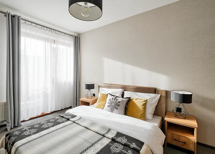 84 & - Sauna & Jacuzzi 3*